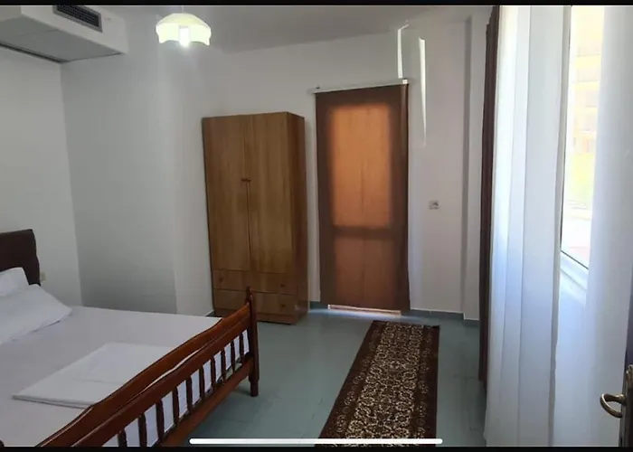Otel Ardjan 3*