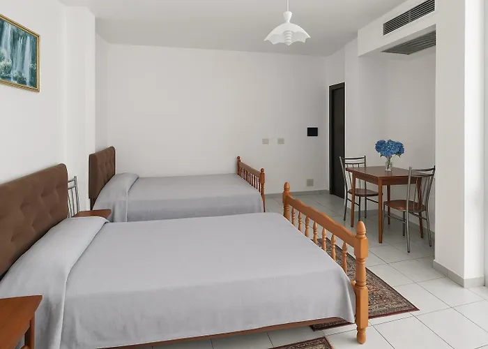 Ardjan Otel